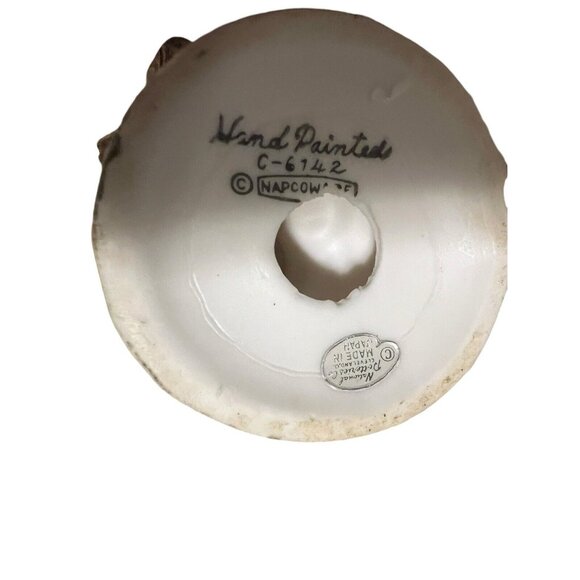 National Potteries Co FIGURINE LITTLE OLD LADY HOLDING BIRD Hand Painted Napcow - Picture 8 of 9